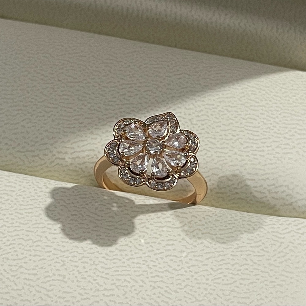 Chopard Rose Gold Flower Halo Ring